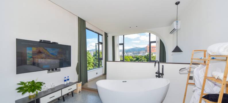 大理星辰海大海景酒店(大理站兴盛大桥店)图片