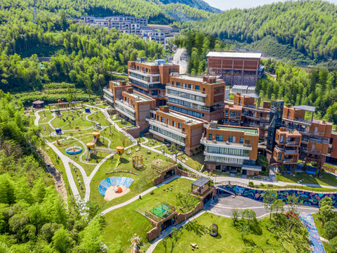 安吉云上草原度假村·松鼠部落酒店