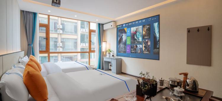 海豚湾影视智慧酒店(曲靖外滩万达店)图片