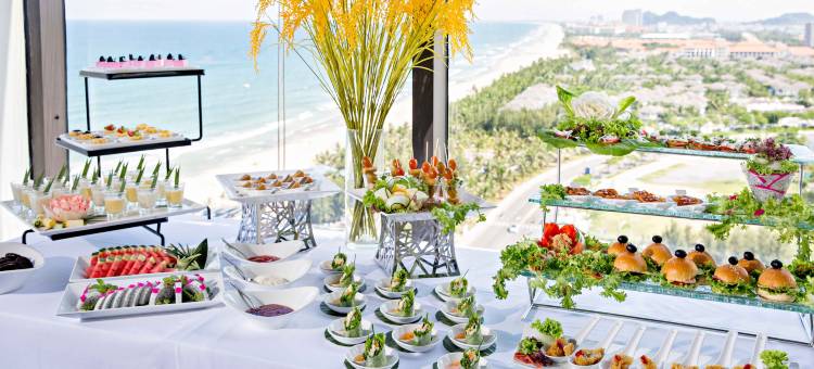 阿达莫酒店(Yarra Ocean Suites Danang)图片