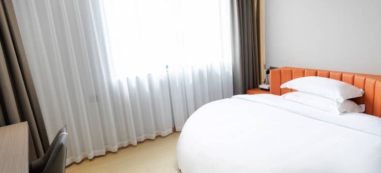 金华曼希轻奢酒店(白龙桥万泰奥特莱斯店)图片