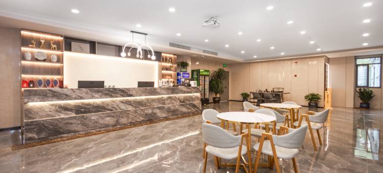 伟樽酒店(上海虹桥火车站国家会展中心店)图片