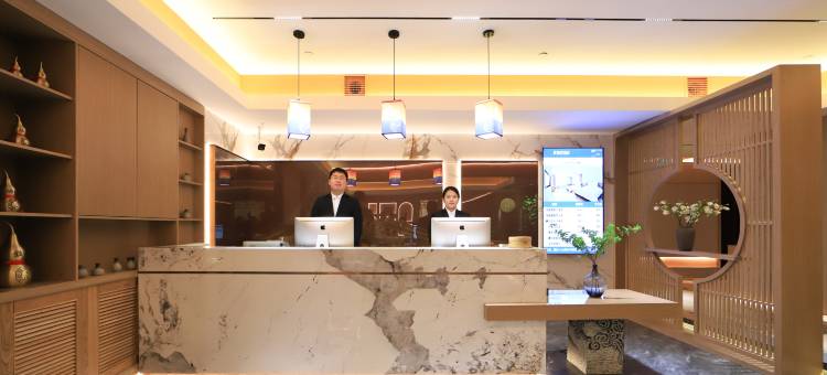景福宫 · 设计师酒店(延吉延边大学网红墙水上市场店)图片