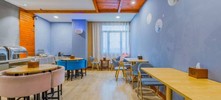 重庆景慕心悦江景酒店(解放碑洪崖洞店)图片