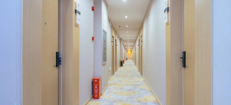 春雨酒店(濮阳东高铁站店)图片