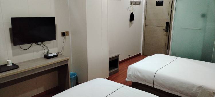 OYO新郑格贝斯酒店(河南工程学院店)图片