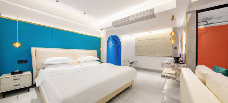 花月酒店(西双版纳景洪告庄西双景星光夜市店)图片