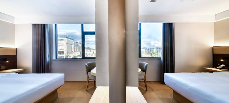 如家睿柏·云酒店(建德梅城古镇店)图片