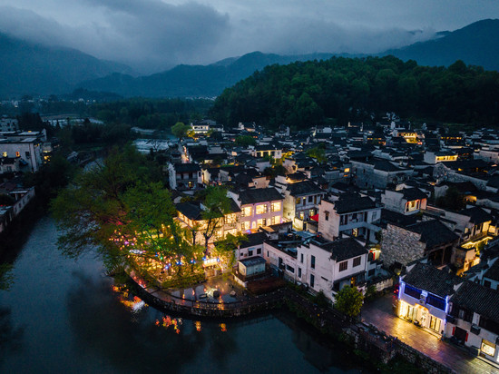 宏村溪云映月·度假精选智能高端设计师民宿