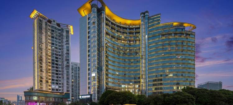 麓尚酒店(长沙五一广场侯家塘地铁站店)图片