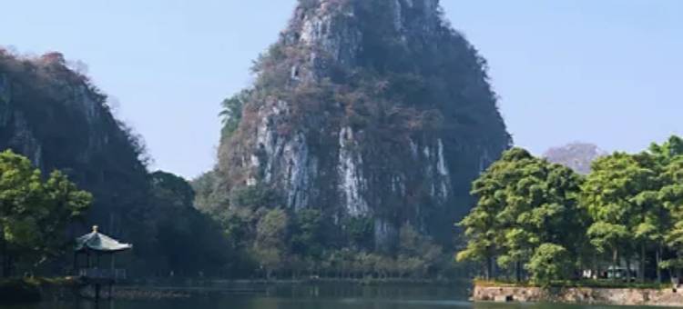 鹿居公寓(汇林路凤凰半岛店)图片
