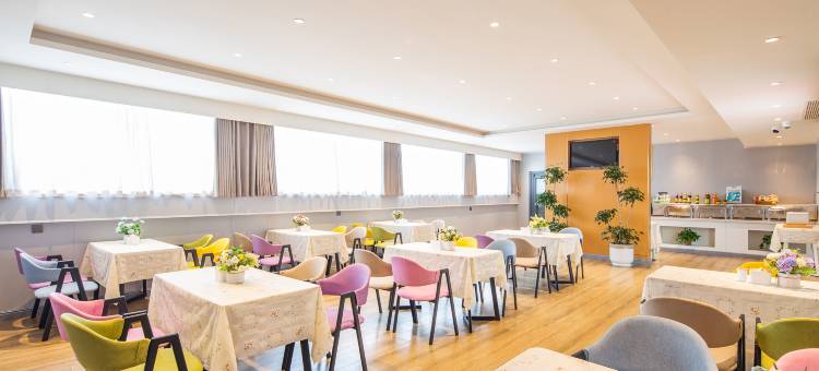 百纳酒店(叶县九龙路店)图片