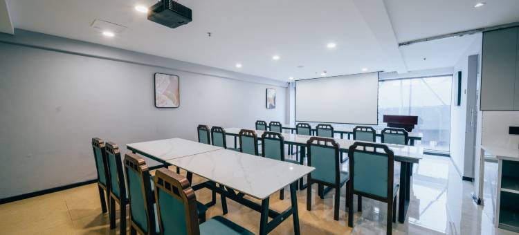 锦铂智慧酒店(南昌火车站店)图片