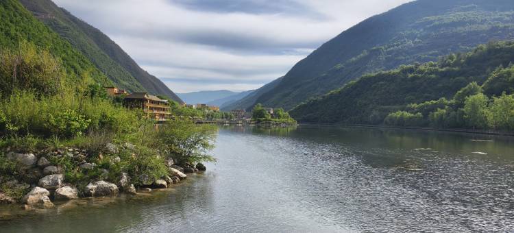 宕昌鹅嫚客栈(官鹅沟南游客接待中心店)图片