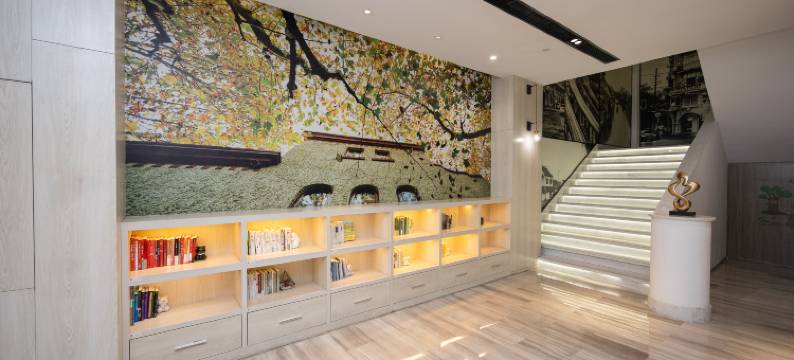 上海虹桥机场吴中路亚朵酒店图片