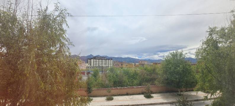 岗尖巴酒店图片