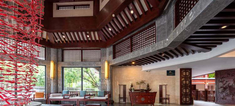 丽江海映郎廷假日大酒店(束河古镇店)图片