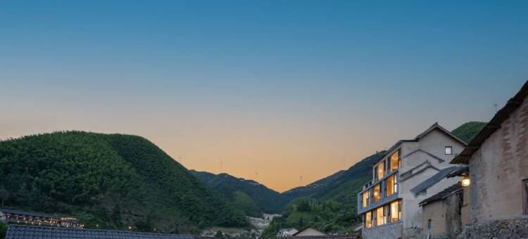 坐看云起民宿(云和梯田七星墩观景台店)图片