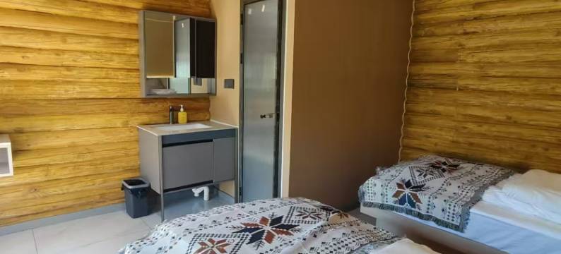 白哈巴一棵树民宿图片