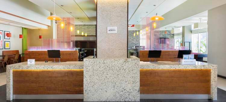 坎佩切卡门城万怡酒店(Courtyard Ciudad del Carmen Campeche)图片