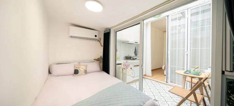 Andy家居家民宿(武康大楼店)图片