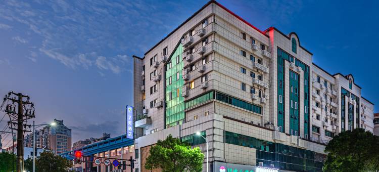 7天酒店(鹰潭火车站凯翔新天地店)图片