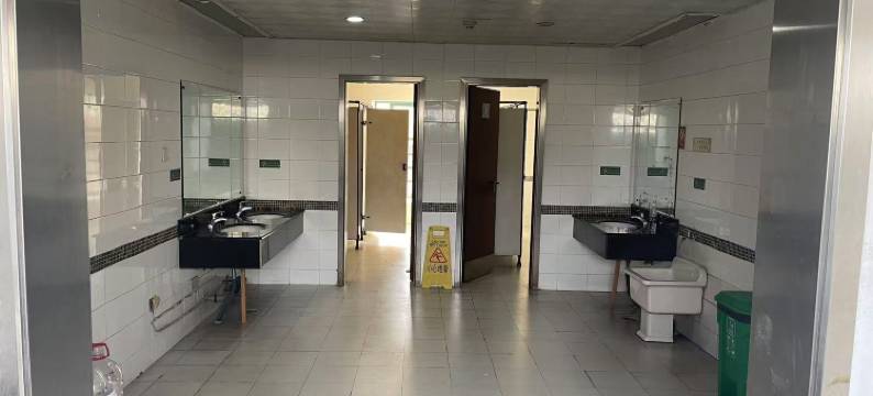 兔子窝青年旅舍(宁波火车站店)图片