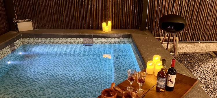 明月禾间野奢溯溪汤泉民宿图片