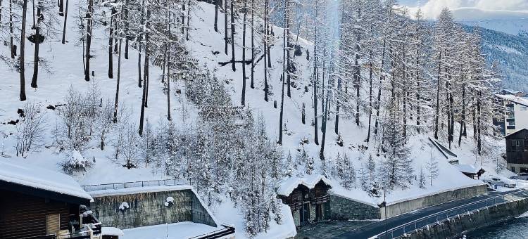突击骑手自助入住酒店(Peaky Riders Self Check-in Hotel)图片