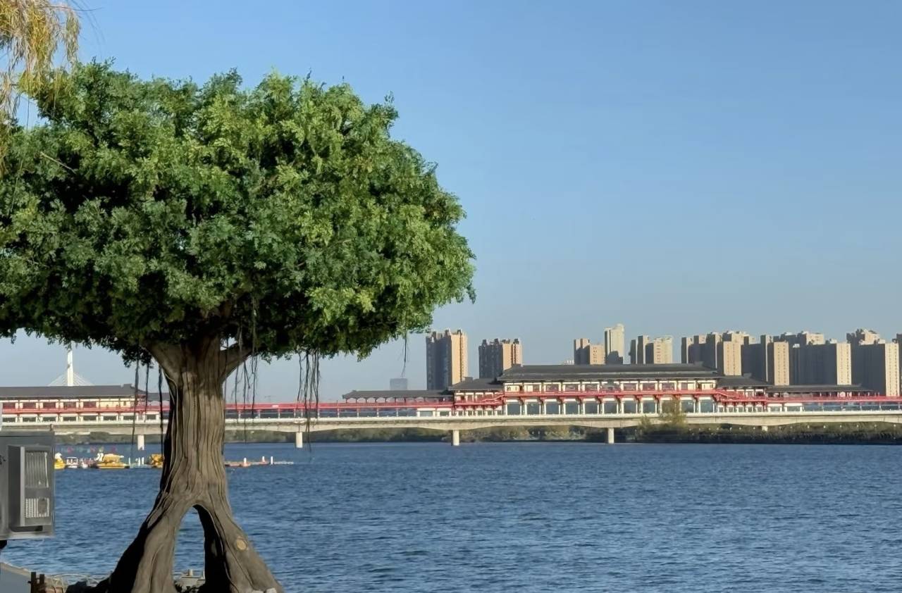 兰亭艺度酒店(咸阳湖福园巷子店)图片