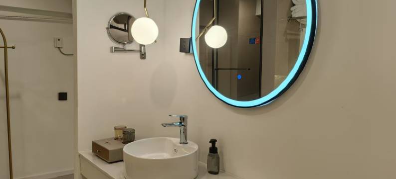 华庐家投影智能民宿(三联学院店)图片