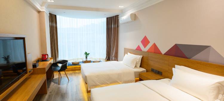 沁玥酒店(自贡彩灯公园梵华1939购物广场店)图片