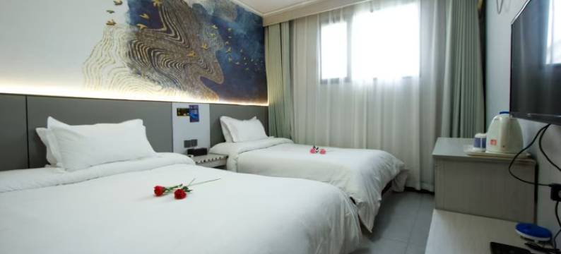 盛都酒店(钟鼓楼大差市地铁站店)图片