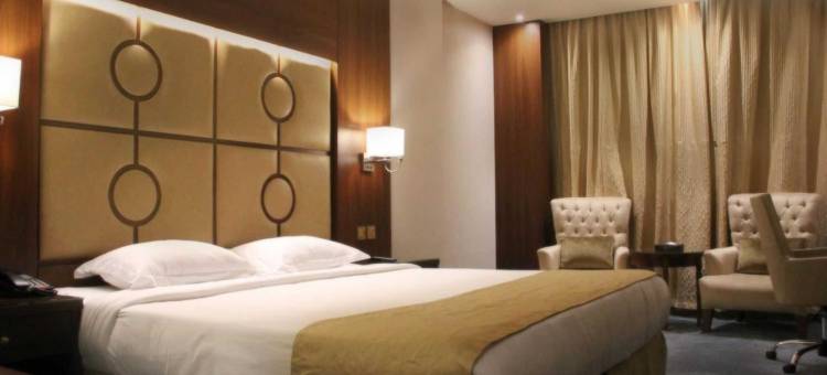 星期天红海喷泉阿尔哈姆拉(Sunday Red Sea Fountain Alhamra Formerly Vivid Plaza Hotel)图片