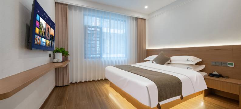 凤凰鹿鸣•民宿(凤凰古城景区南华门店)图片