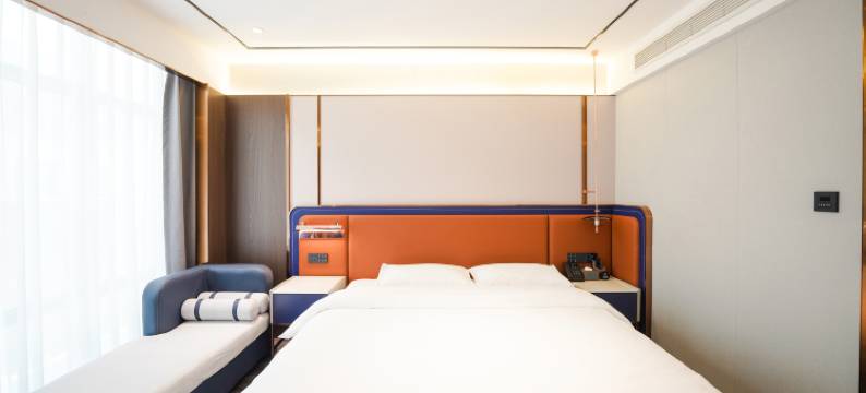 R  ROYALSS HOTEL(西北师大云亭校区金牛街店)图片