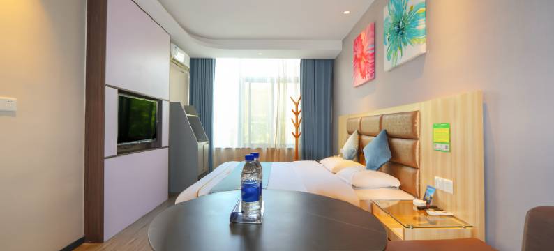 品尚精选酒店(北雀路胜利烧烤城店)图片