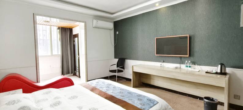 西安辣八民宿(三桥地铁站沣东二中店)图片