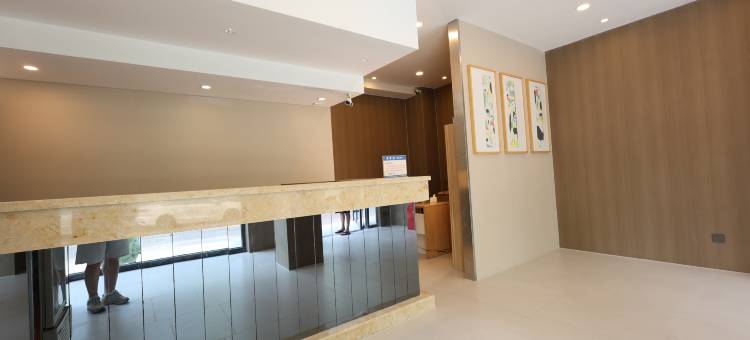 若朗酒店(青岛李村步行街乐客城店)图片