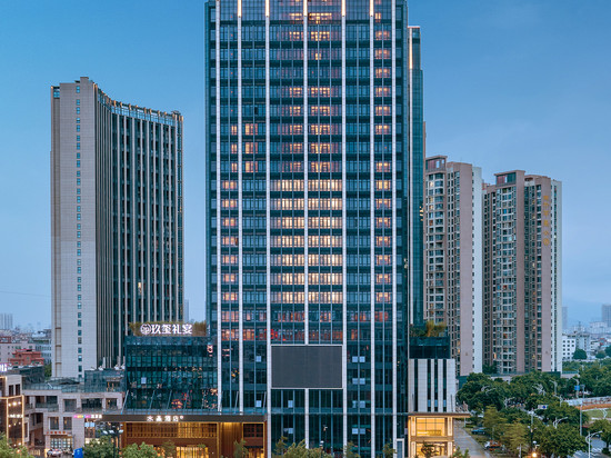 桔子水晶酒店(泉州晋江滨江商务区苹果公园店)