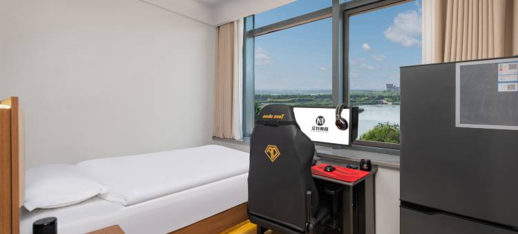 艾特摩高电竞酒店(南京百家湖店)图片