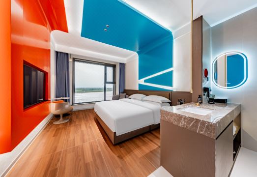 Huaxiyou Hotel (Wuhai East High-Speed Railway Station) Hotel Overview