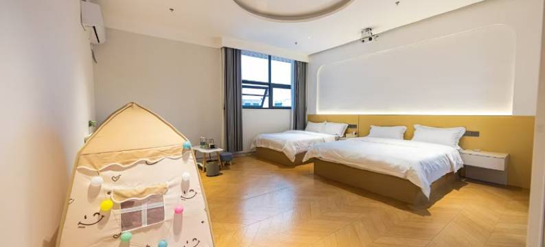 芸玥酒店(自贡方特恐龙王国店)图片