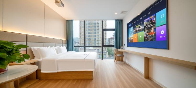 云瑞影院酒店(德清体育中心店)图片