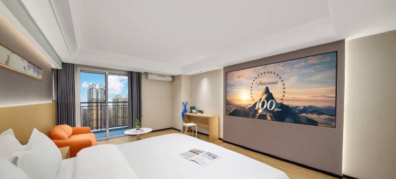 MOLLY·轻居酒店(弹子石老街国际社区店)图片