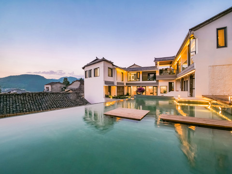 腾冲天阔云宽·森旅度假酒店