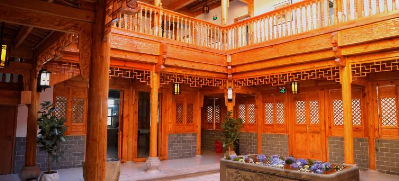 阳光民宿(杞麓湖湿地公园店)图片