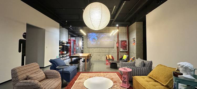 自然醒青年旅舍(大同古城武定门店)图片
