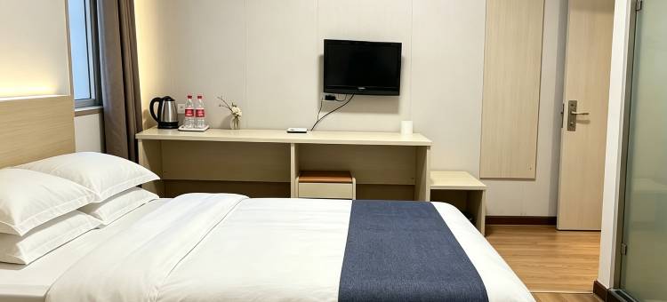轻住·易居快捷酒店(张湾区汽车工业学院店)图片