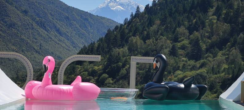 RGB雅拉野奢温泉民宿图片